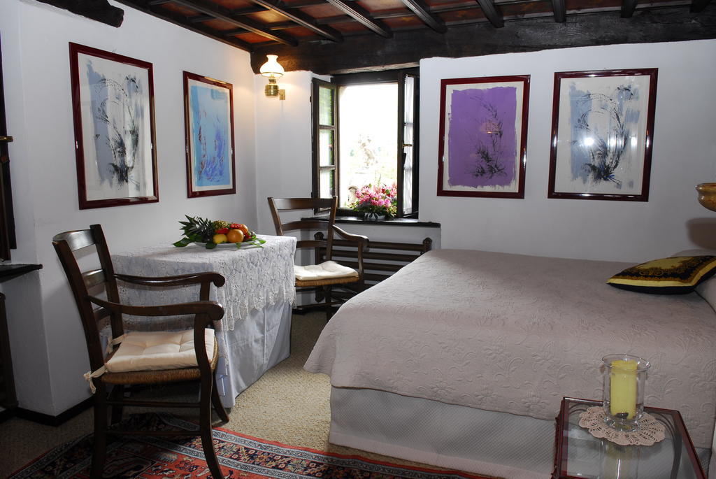 Motto Del Gallo Hotel Taverne Quarto foto