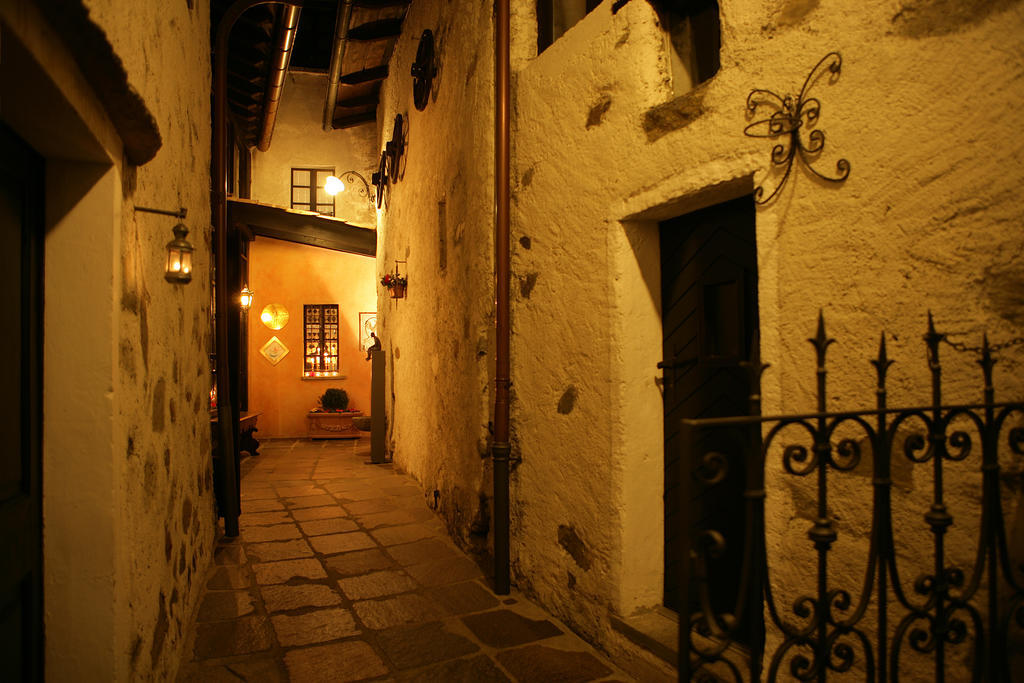 Motto Del Gallo Hotel Taverne Exterior foto